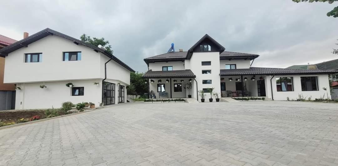 Casa Domneasca Hotel Giurgiu Exterior photo